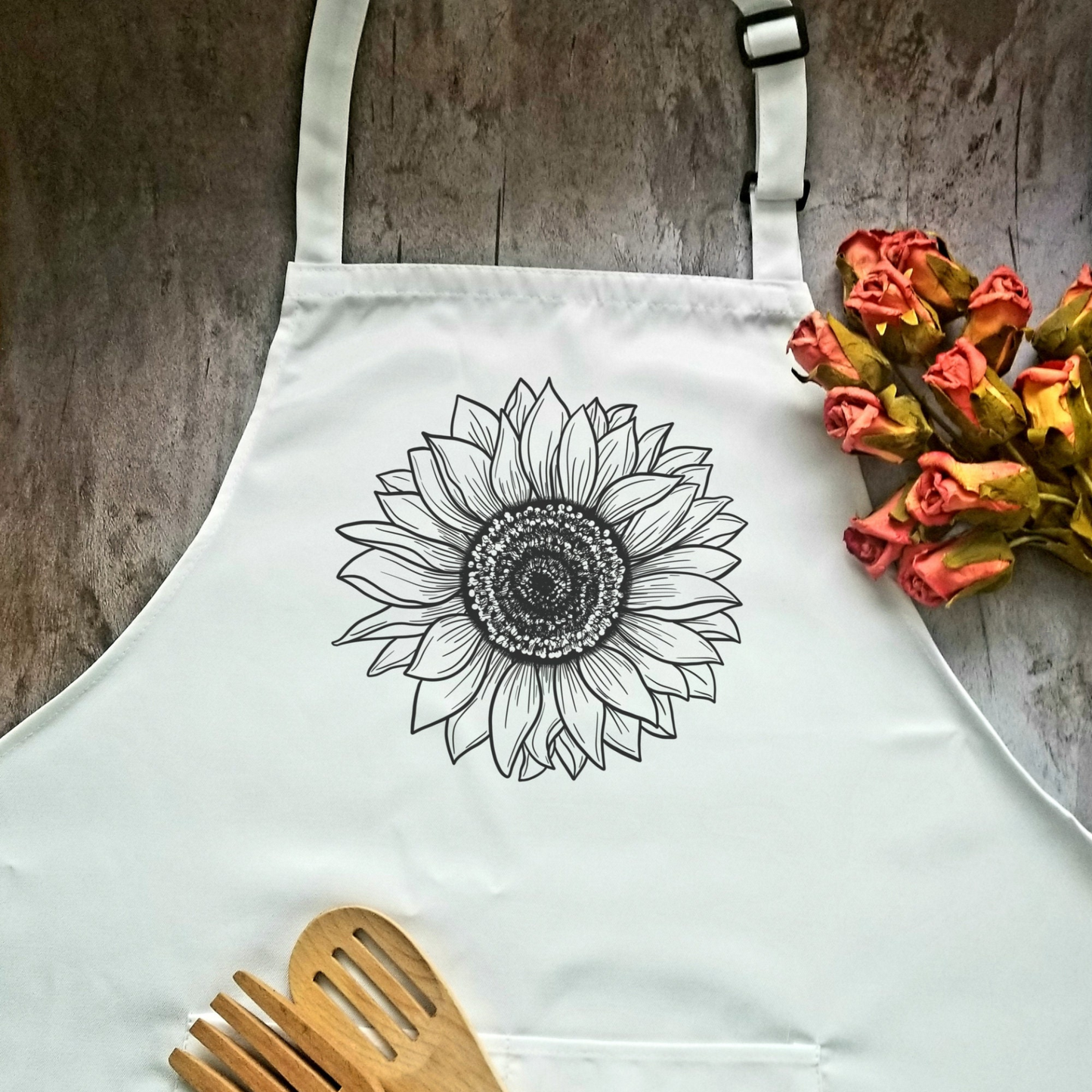 Sunflower Apron, Adjustable Kitchen or BBQ Apron, Perfect Housewarming Gift for the Cook or Griller, Flower Print Apron, Apron with Pockets